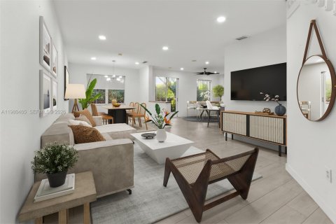 Adosado en venta en Miramar, Florida, 4 dormitorios, 173.63 m2 № 2048700 - foto 2