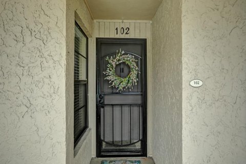 Condo in Boca Raton, Florida, 2 bedrooms  № 654740 - photo 1