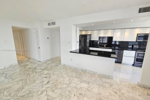 Copropriété à vendre à Aventura, Floride: 2 chambres, 149.11 m2 № 1960723 - photo 2