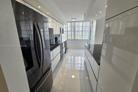 Copropriété à vendre à Aventura, Floride: 2 chambres, 149.11 m2 № 1960723 - photo 4