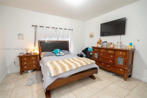 Купить виллу или дом в Хомстед, Флорида 4 спальни, 168.25м2, № 2027484 - фото 29