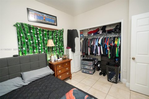 Купить виллу или дом в Хомстед, Флорида 4 спальни, 168.25м2, № 2027484 - фото 27