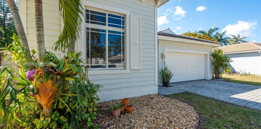 Дом в Хомстед, Флорида 4 спальни, 168.25м2 № 2027484