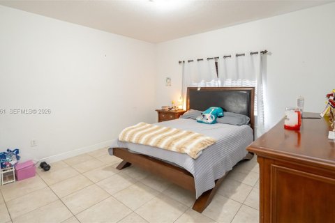 Купить виллу или дом в Хомстед, Флорида 4 спальни, 168.25м2, № 2027484 - фото 28