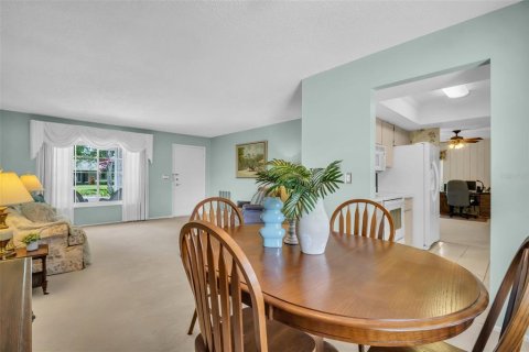 House in Palm Harbor, Florida 2 bedrooms, 142.6 sq.m. № 1721089 - photo 9