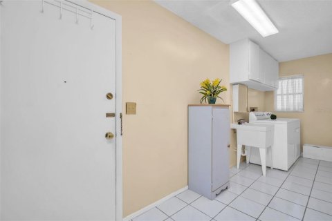 House in Palm Harbor, Florida 2 bedrooms, 142.6 sq.m. № 1721089 - photo 25