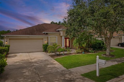 House in Bradenton, Florida 5 bedrooms, 236.16 sq.m. № 1833088 - photo 2