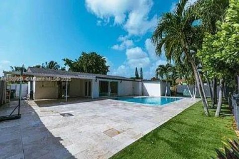 Villa ou maison à louer à Miami, Floride: 3 chambres № 1945179 - photo 6
