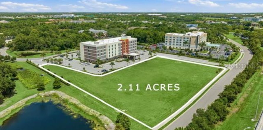 Propiedad comercial en Bradenton, Florida № 2156314