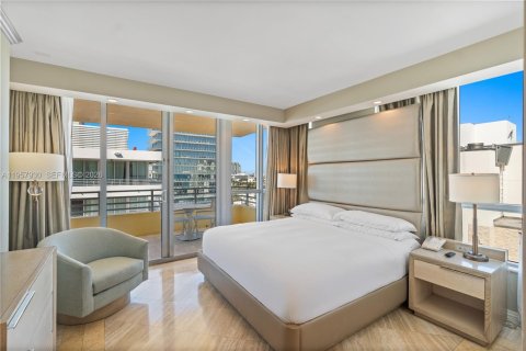 Condo in Miami Beach, Florida  № 2052828 - photo 10