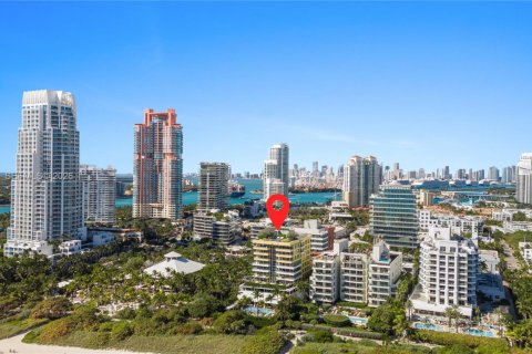 Condo in Miami Beach, Florida  № 2052828 - photo 28