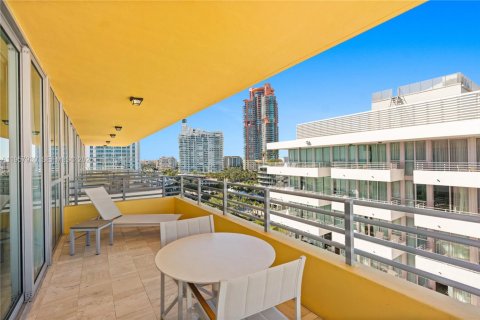 Condo in Miami Beach, Florida  № 2052828 - photo 5