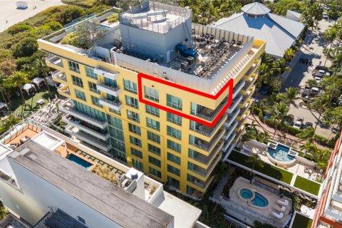 Condo in Miami Beach, Florida  № 2052828 - photo 25