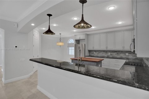Villa ou maison à vendre à Fort Lauderdale, Floride: 4 chambres, 365.76 m2 № 1728069 - photo 23