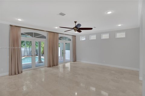 Villa ou maison à vendre à Fort Lauderdale, Floride: 4 chambres, 365.76 m2 № 1728069 - photo 19
