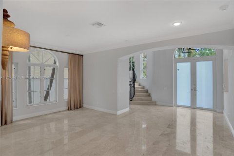 Villa ou maison à vendre à Fort Lauderdale, Floride: 4 chambres, 365.76 m2 № 1728069 - photo 17