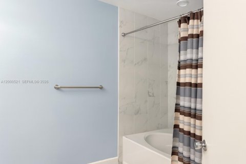 Touwnhouse à vendre à Dania Beach, Floride: 2 chambres, 103.12 m2 № 2066666 - photo 22