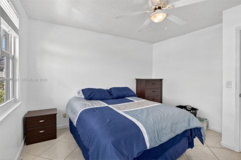 Touwnhouse à vendre à Dania Beach, Floride: 2 chambres, 103.12 m2 № 2066666 - photo 23