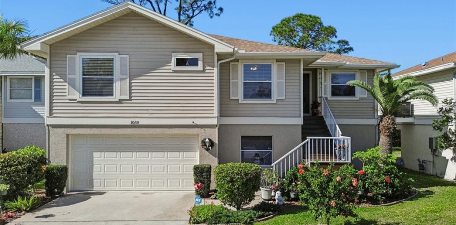 Villa ou maison à Tarpon Springs, Floride 3 chambres, 134.06 m2 № 2221671