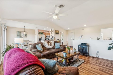 Villa ou maison à vendre à Tarpon Springs, Floride: 3 chambres, 134.06 m2 № 2221671 - photo 16