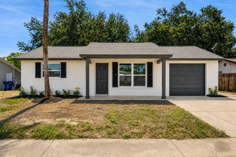 Casa en New Port Richey, Florida 3 dormitorios, 89.93 m2 № 2095836