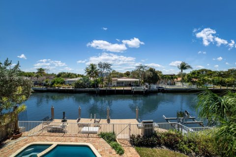 Villa ou maison à vendre à Fort Lauderdale, Floride: 5 chambres, 256.6 m2 № 2041784 - photo 3