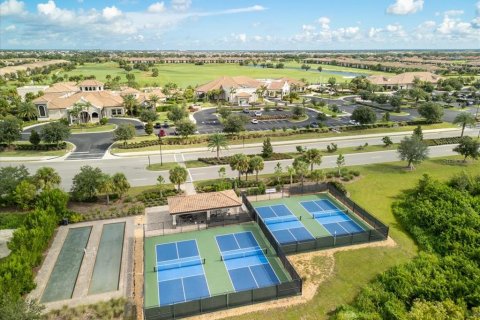Condo in Bradenton, Florida, 2 bedrooms in LAKEWOOD NATIONAL  № 2106851 - photo 22
