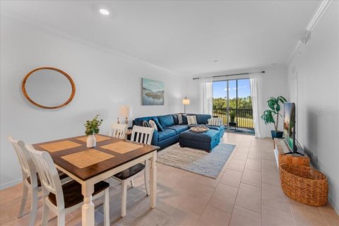 Condo in Bradenton, Florida, 2 bedrooms in LAKEWOOD NATIONAL  № 2106851 - photo 5