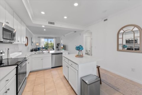 Condo in Bradenton, Florida, 2 bedrooms in LAKEWOOD NATIONAL  № 2106851 - photo 4
