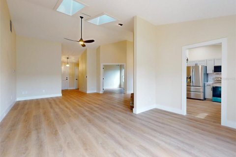 Villa ou maison à vendre à New Smyrna Beach, Floride: 3 chambres, 135.27 m2 № 2141987 - photo 12