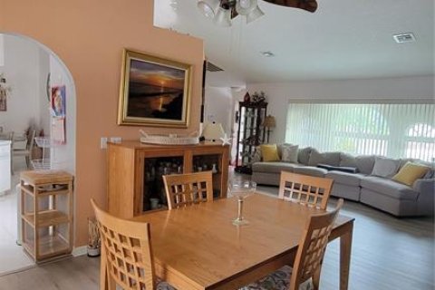 Casa en venta en Port Charlotte, Florida, 3 dormitorios, 180.23 m2 № 1907788 - foto 11