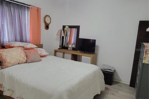 Casa en venta en Port Charlotte, Florida, 3 dormitorios, 180.23 m2 № 1907788 - foto 25