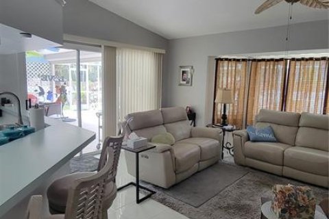 Casa en venta en Port Charlotte, Florida, 3 dormitorios, 180.23 m2 № 1907788 - foto 23