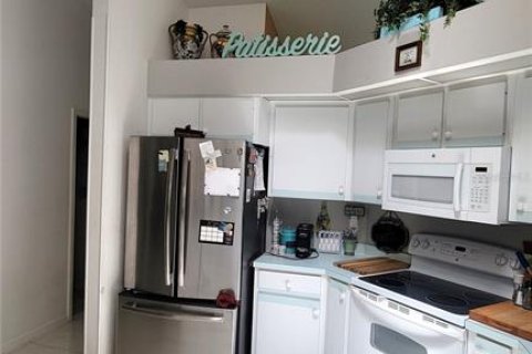 Casa en venta en Port Charlotte, Florida, 3 dormitorios, 180.23 m2 № 1907788 - foto 18