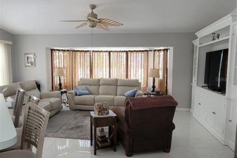 Casa en venta en Port Charlotte, Florida, 3 dormitorios, 180.23 m2 № 1907788 - foto 22
