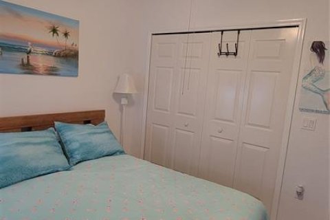 Casa en venta en Port Charlotte, Florida, 3 dormitorios, 180.23 m2 № 1907788 - foto 28
