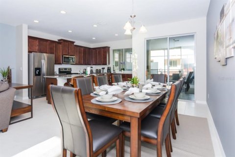 Touwnhouse à vendre à Kissimmee, Floride: 4 chambres, 194.17 m2 № 2134688 - photo 7