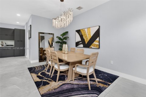 Villa ou maison à louer à Miramar, Floride: 5 chambres, 316.61 m2 № 2167967 - photo 10