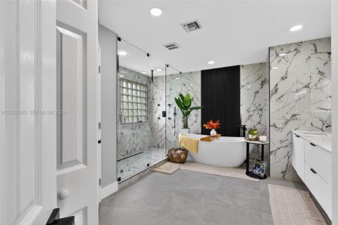 Villa ou maison à louer à Miramar, Floride: 5 chambres, 316.61 m2 № 2167967 - photo 29