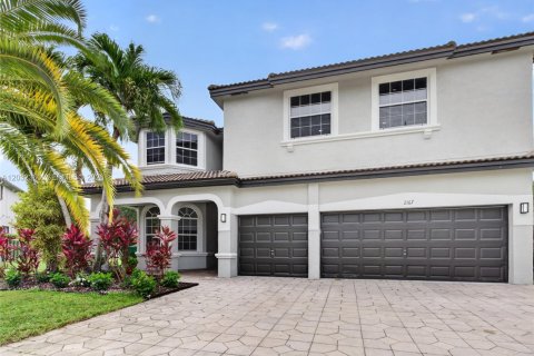Villa ou maison à louer à Miramar, Floride: 5 chambres, 316.61 m2 № 2167967 - photo 3