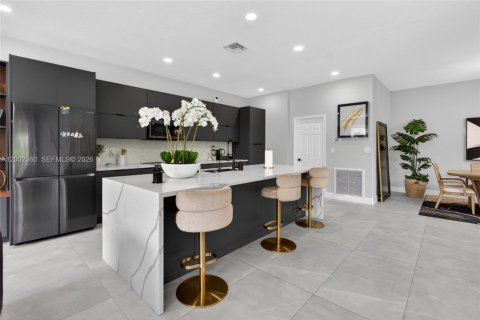 Villa ou maison à louer à Miramar, Floride: 5 chambres, 316.61 m2 № 2167967 - photo 15