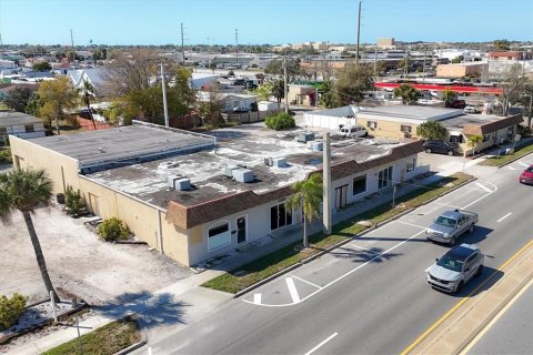 Immobilier commercial à vendre à Venice, Floride № 1017341 - photo 6