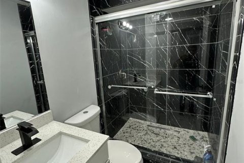 Townhouse in Jacksonville, Florida 3 bedrooms, 125.23 sq.m. № 1841900 - photo 17