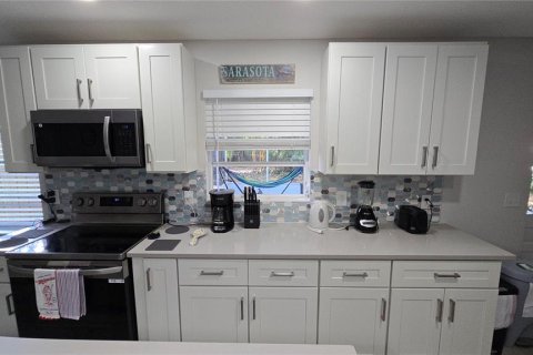 Villa ou maison à vendre à Sarasota, Floride: 4 chambres, 187.29 m2 № 2211666 - photo 9