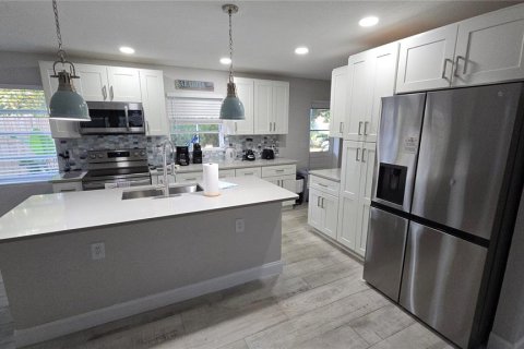 Villa ou maison à vendre à Sarasota, Floride: 4 chambres, 187.29 m2 № 2211666 - photo 8
