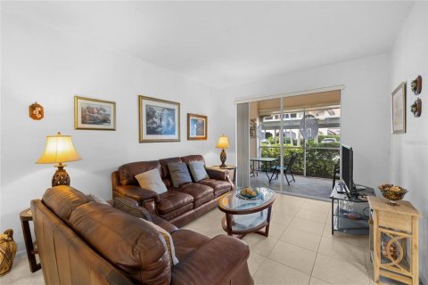 Condo in Sarasota, Florida, 2 bedrooms № 2101287 - photo 6