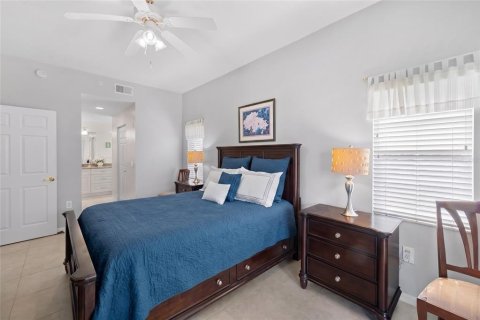 Condo in Sarasota, Florida, 2 bedrooms № 2101287 - photo 22