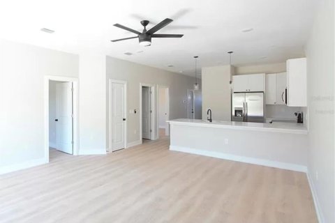 Immobilier commercial à vendre à Port Charlotte, Floride: 6 chambres, 209.03 m2 № 2205504 - photo 6