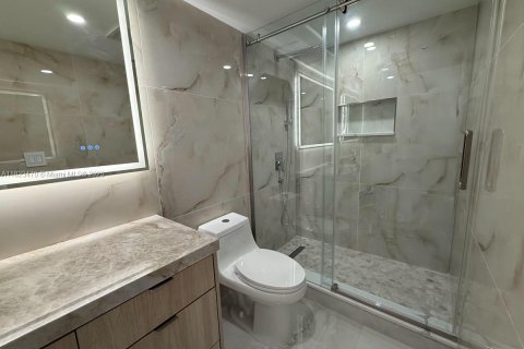 Condo in Sunny Isles Beach, Florida, 1 bedroom  № 1978797 - photo 12