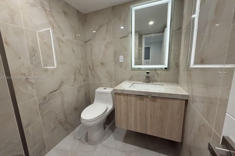 Condo in Sunny Isles Beach, Florida, 1 bedroom  № 1978797 - photo 15